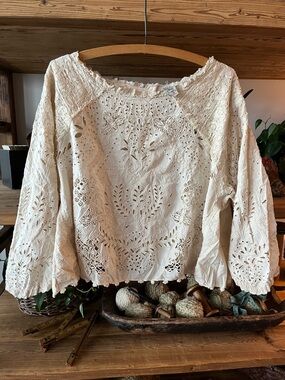 ♥️ Magnolia Pearl Adelise Blouse